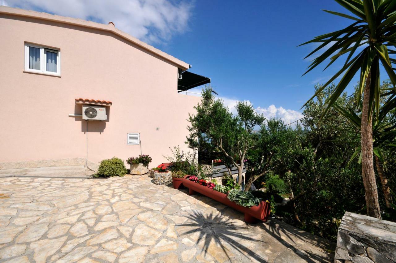 Apartment Sandra Trogir Bagian luar foto