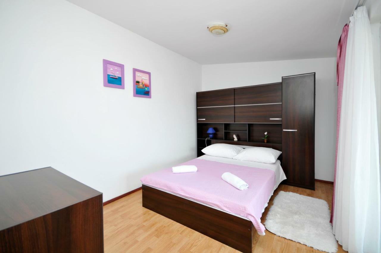 Apartment Sandra Trogir Bagian luar foto