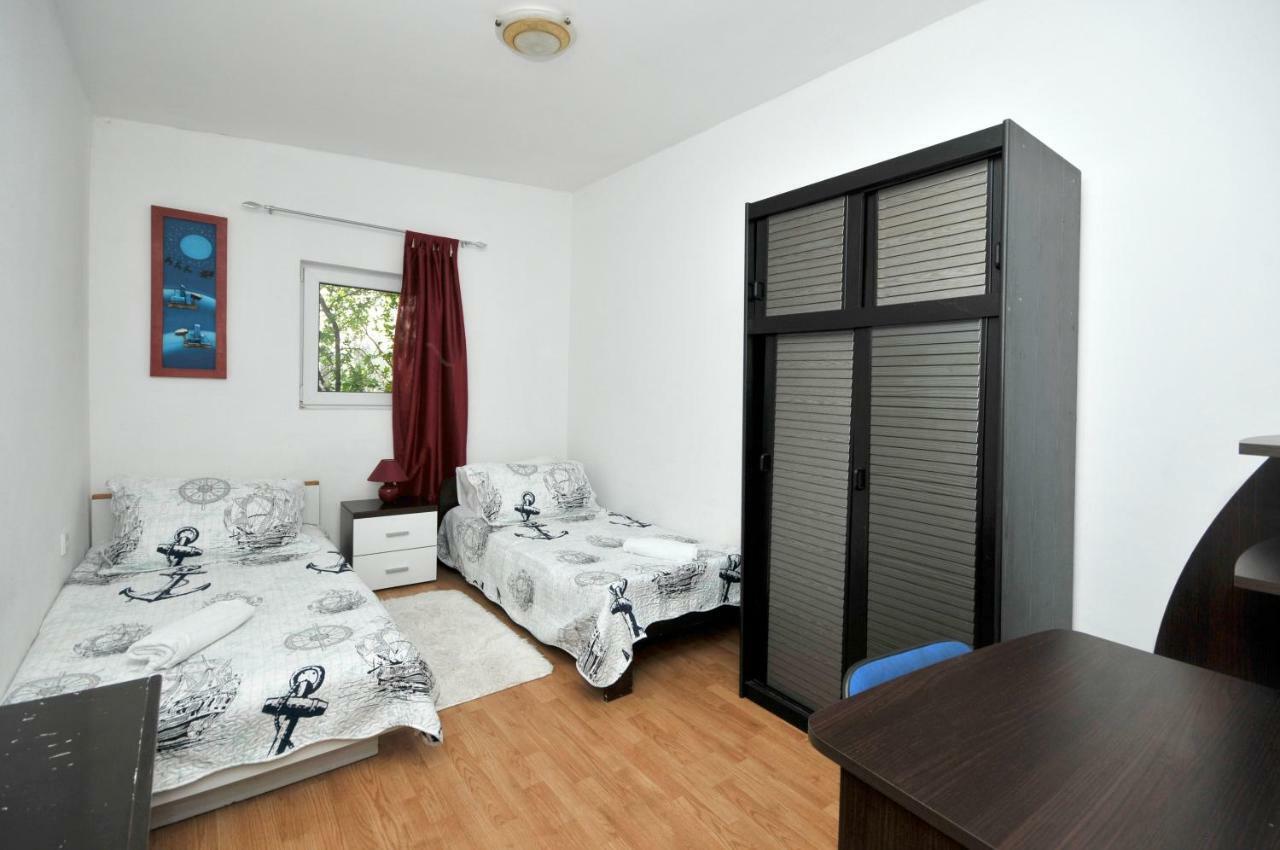 Apartment Sandra Trogir Bagian luar foto