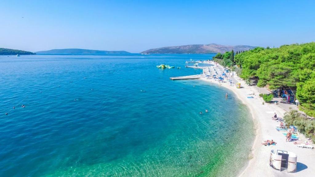 Apartment Sandra Trogir Bagian luar foto