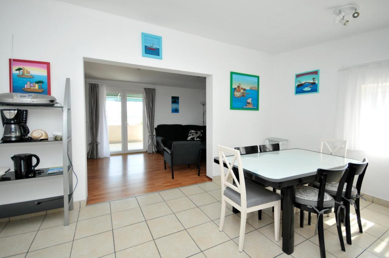 Apartment Sandra Trogir Bagian luar foto
