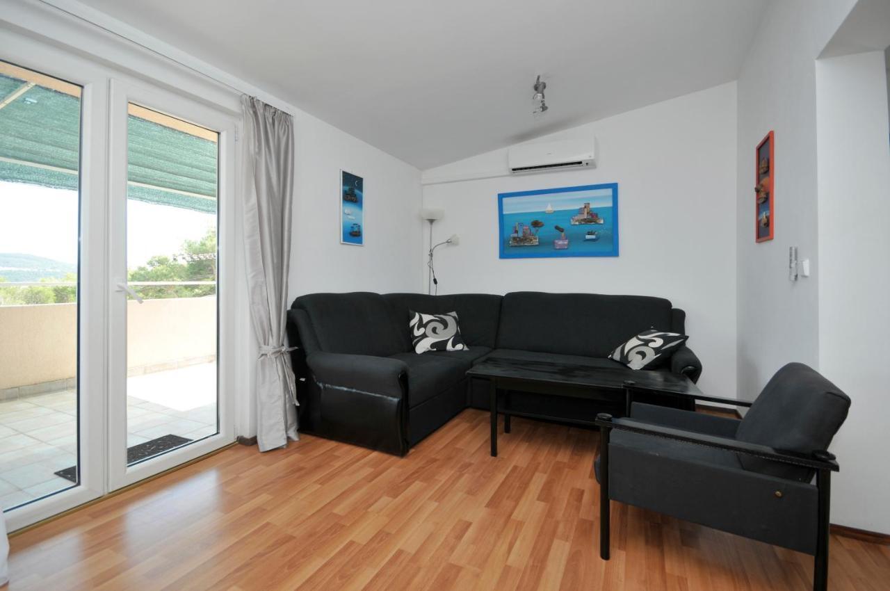 Apartment Sandra Trogir Bagian luar foto